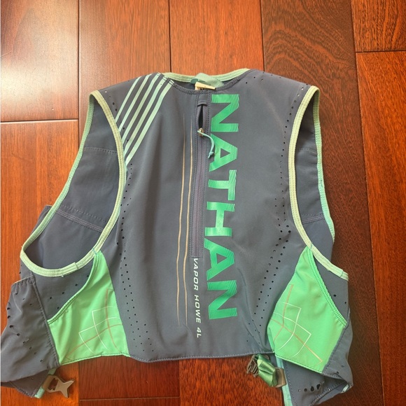 Nathan Vaporhowe 4L 2.0 Running Vest - Picture 2 of 2